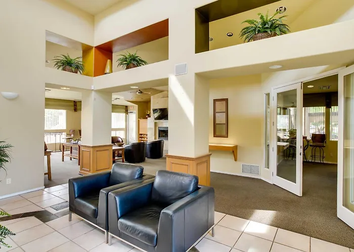 Near Golf & Trails! Pet-friendly *