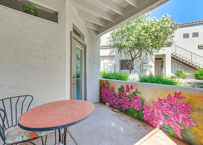 Holiday home Near Golf & Trails! Pet-friendly Scottsdale